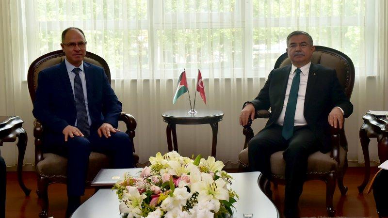 Bakan Yılmaz, Filistin Ankara Büyükelçisi Mustafa’yı kabul etti